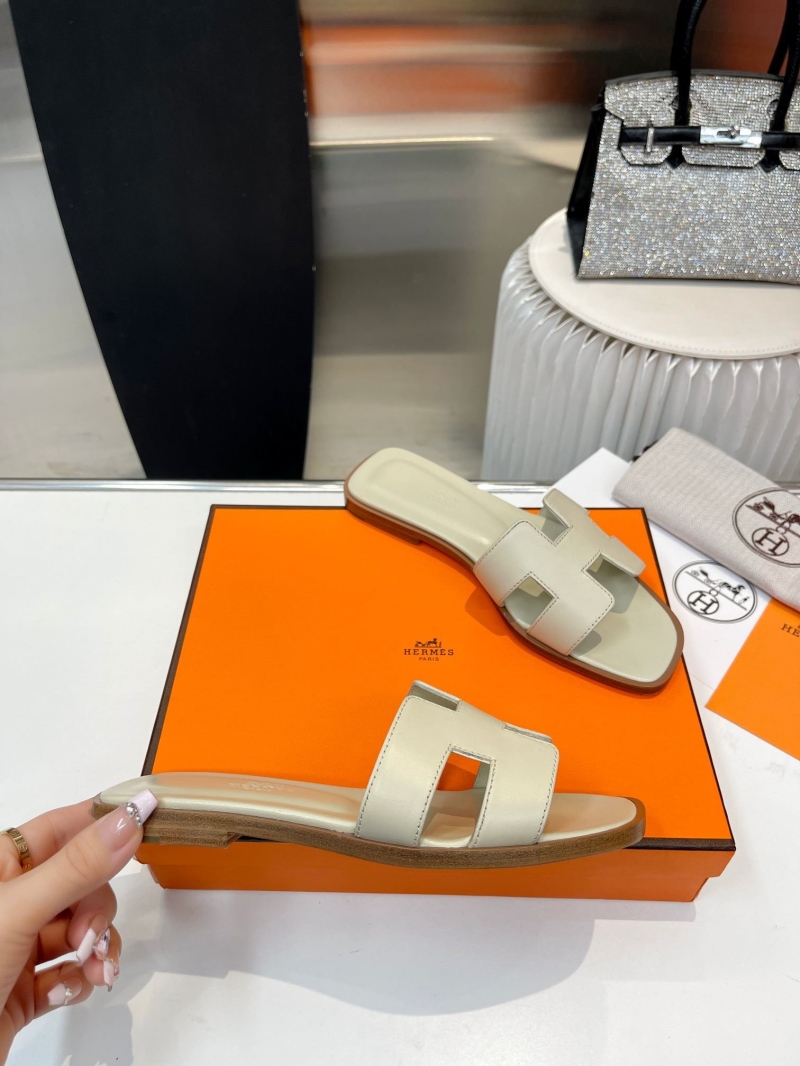 Hermes Slippers